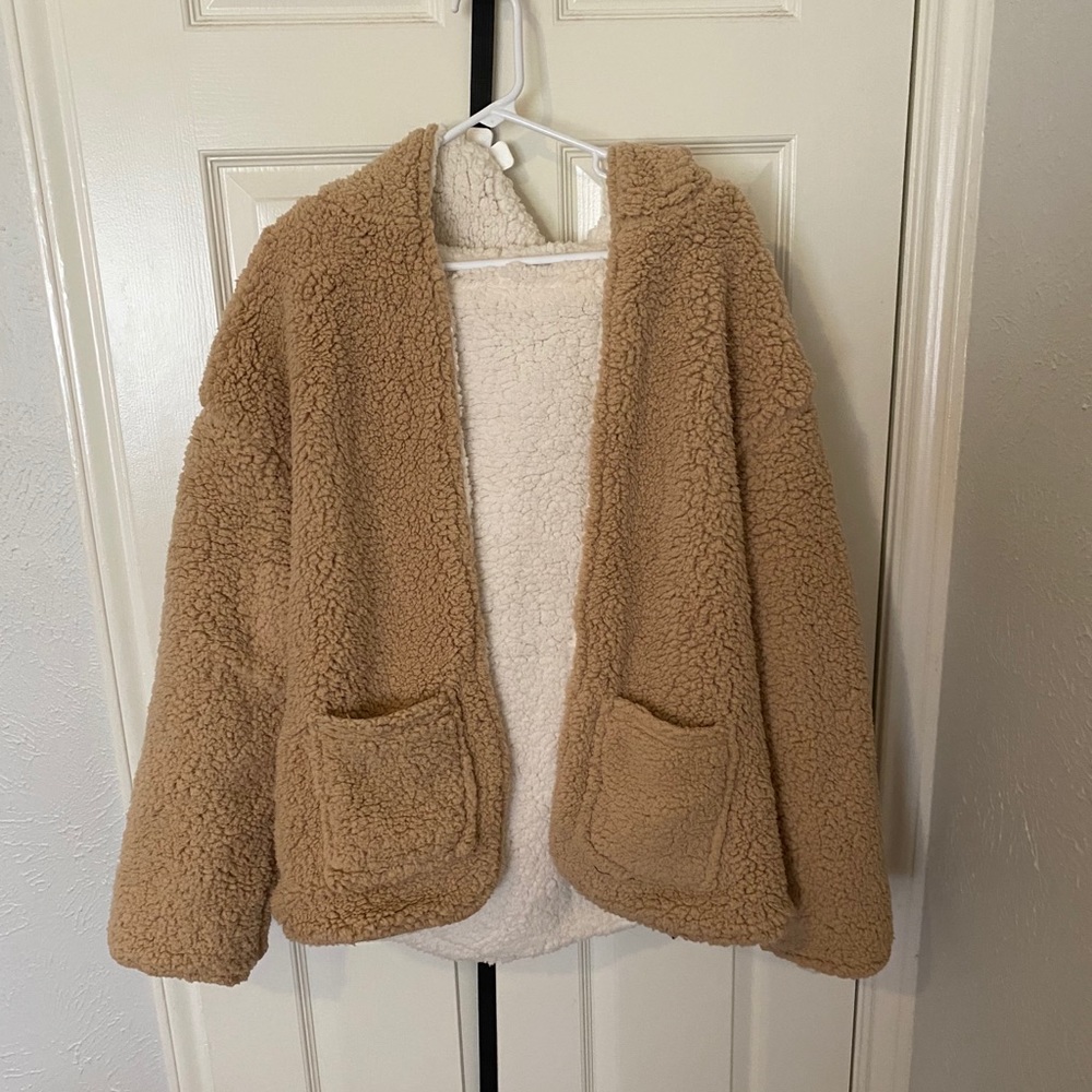 Forever 21 Teddy jacket🐻